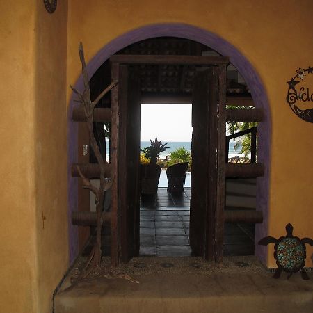 トロンコネス Casa Las Piedras Bed & Breakfast エクステリア 写真
