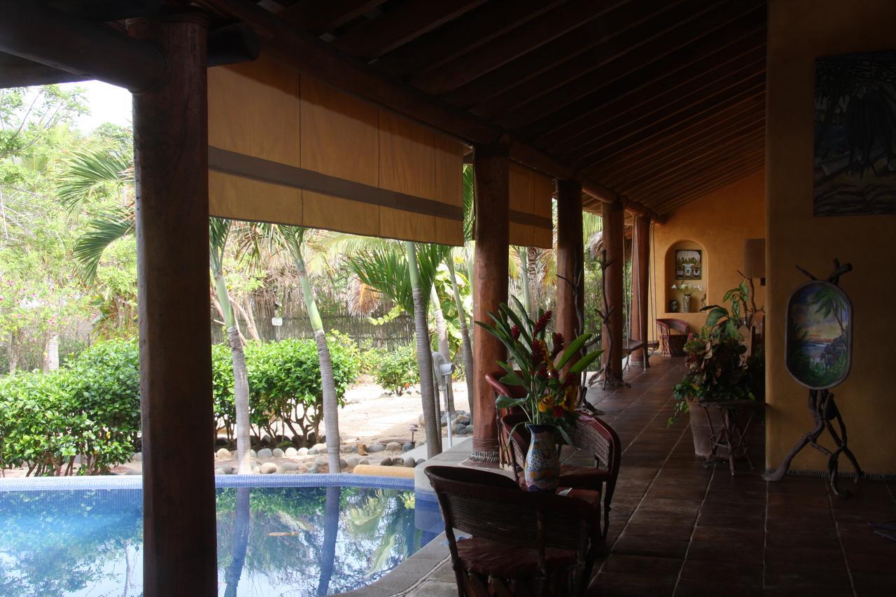 トロンコネス Casa Las Piedras Bed & Breakfast エクステリア 写真