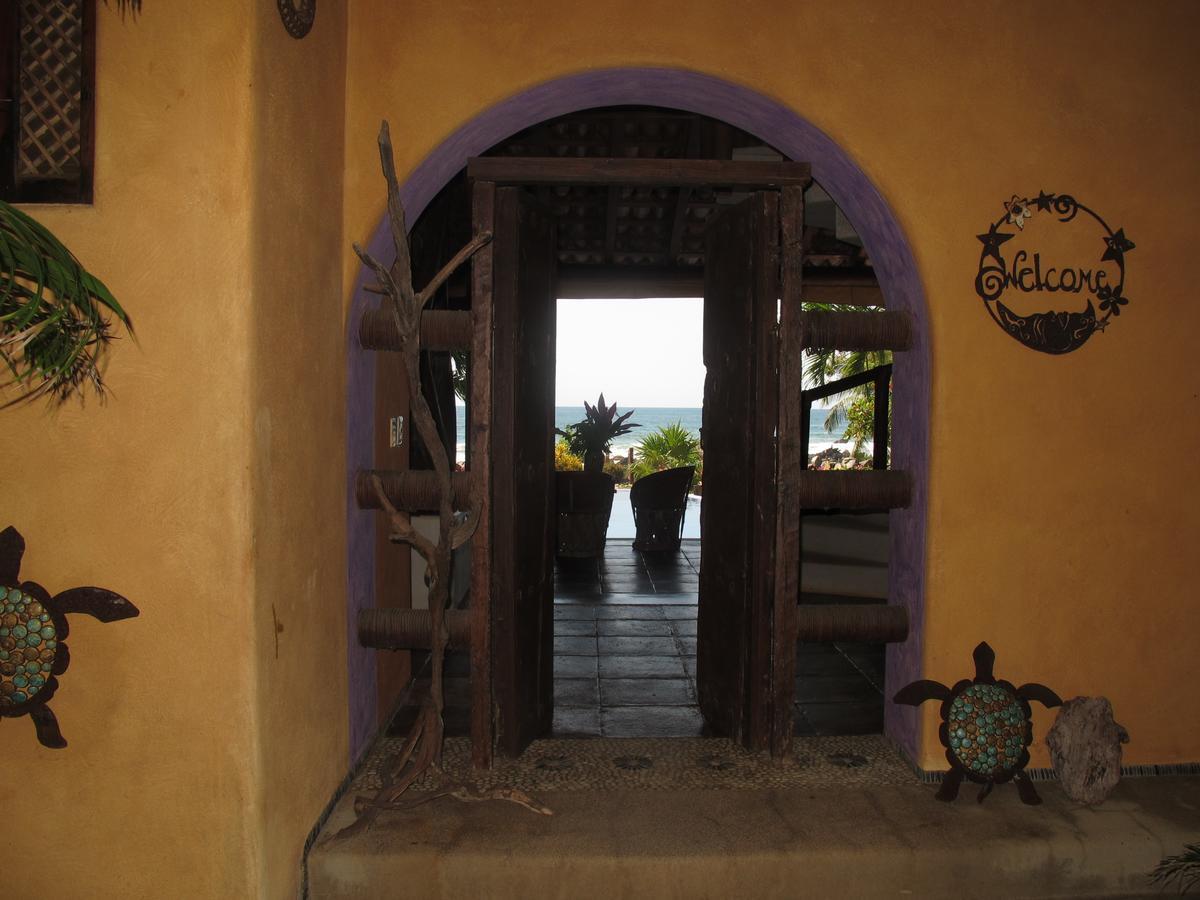 トロンコネス Casa Las Piedras Bed & Breakfast エクステリア 写真