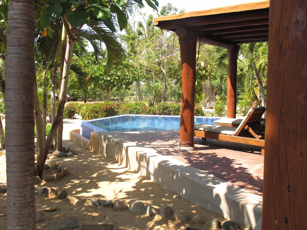 トロンコネス Casa Las Piedras Bed & Breakfast エクステリア 写真