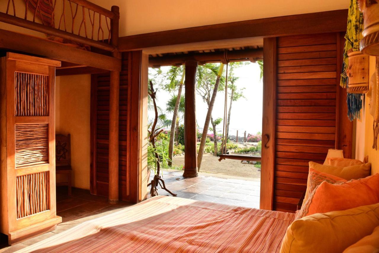トロンコネス Casa Las Piedras Bed & Breakfast エクステリア 写真