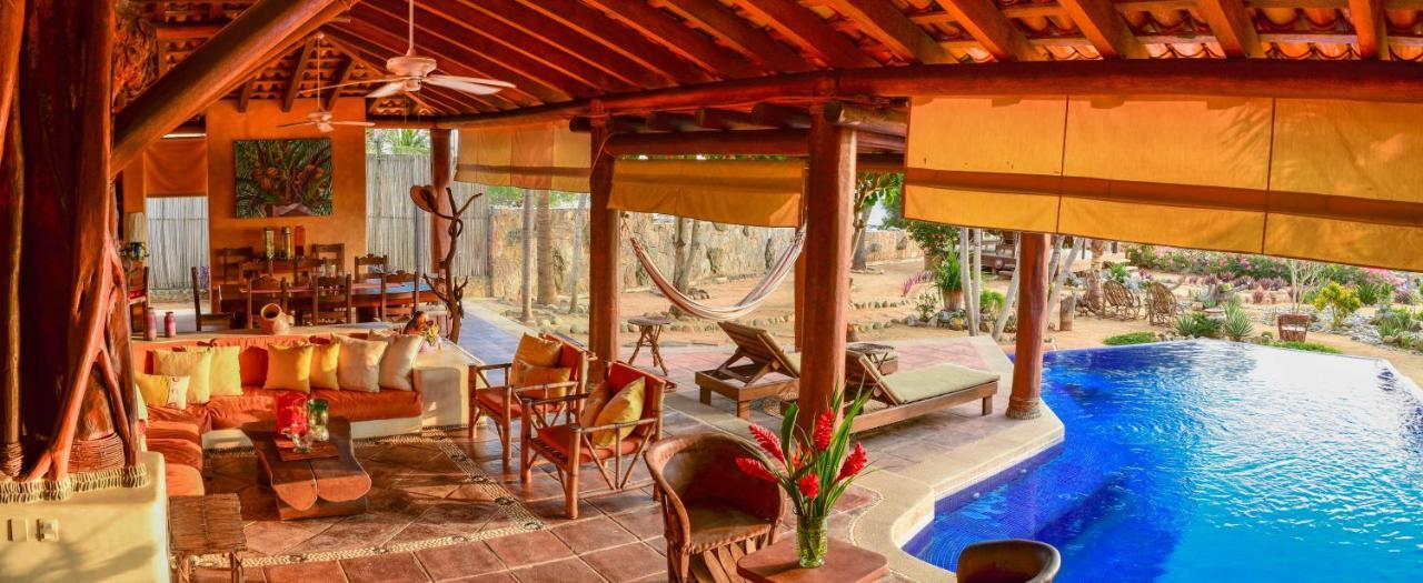 トロンコネス Casa Las Piedras Bed & Breakfast エクステリア 写真